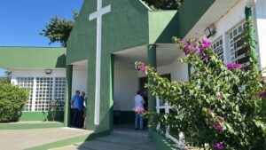 Familiares e amigos se despedem de Murilo Carvalho: ‘carisma incomparável’