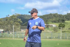 Após empate, Cruz mantém otimismo no Caravaggio: “Vamos buscar pontuação em Brusque”
