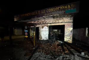 Semana começa com três grandes incêndios