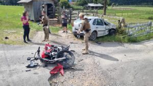 Jovem morre após colisão entre motocicleta e automóvel em Urubici