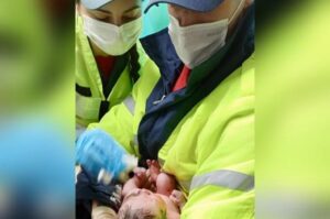 Parto emergencial é realizado em viatura do Corpo de Bombeiros em Içara