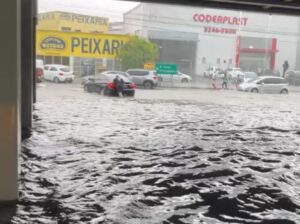 Chuvas intensas deixam São José em alerta e causam alagamentos