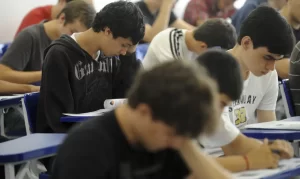 Movimento nacional pressiona grupo educacional de ensino superior com unidades em SC