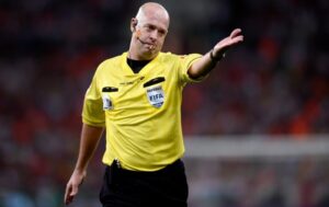 Com mais de 600 partidas apitadas, Heber Roberto Lopes encerra carreira nos gramados em clássico da Capital