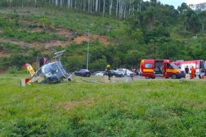 Aeronave cai perto do parque  Beto Carrero