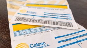 MPSC notifica Celesc sobre atrasos nas faturas de energia