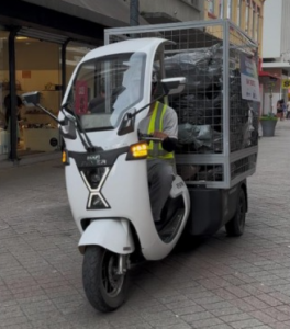 Floripa testa carros elétricos para coleta de lixo