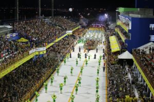 Começa a venda de ingressos para os desfiles das escolas de samba na capital