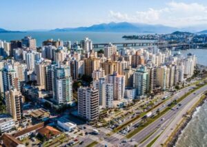 Florianópolis lança Selo Turismo Legal com 120 dias gratuitos