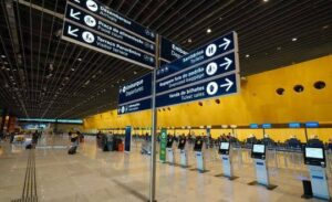 Chuvas cancelam 10 voos em Florianópolis