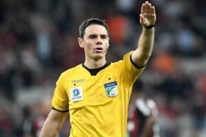 Federação divulga equipe de arbitragem para Avaí e Caravaggio