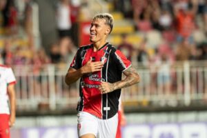 Joinville vence Concórdia e conquista primeira vitória no Estadual