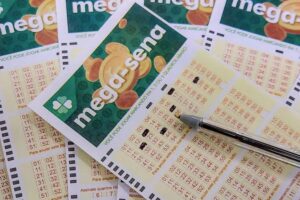 Mega-Sena acumula e prêmio chega a R$ 55 milhões 