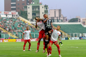 No apagar das luzes, Hercílio Luz busca empate com Figueirense