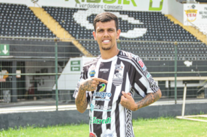 Hercílio Luz acerta contratação de atacante para o Estadual