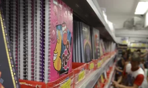 Famílias brasileiras gastam R$ 49,3 bilhões em materiais escolares