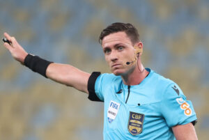 FCF define arbitragem para Avaí X Marcílio Dias