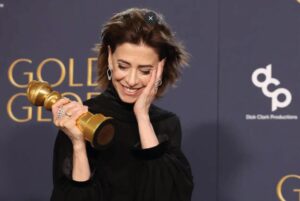 Fernanda Torres é homenageada pela Câmara de Floripa