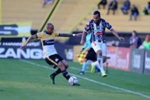 Criciúma estreia contra paranaenses na Série B