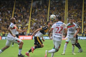 Brusque e Criciúma reeditam duelo entre finalistas
