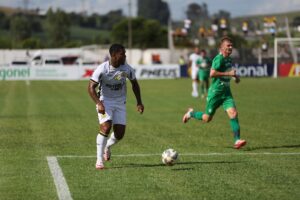 Chapecoense e Criciúma empatam sem gols