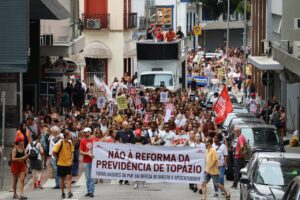 Justiça determina ilegalidade de greve na Capital