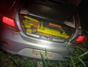 PRF apreende 194 tabletes de maconha em Barra Velha