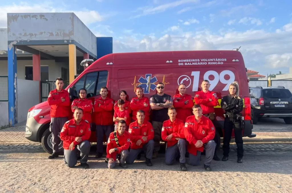 Nova ambulância do Corpo de Bombeiros Voluntários de Balneário Rincão