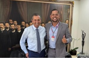 Ex-secretário Bruno Ferreira retorna à política