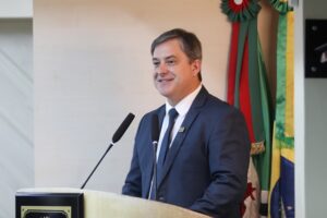 Vaguinho conciliador e Câmara fervendo nos bastidores