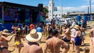Caravana De Verao Reune 4 Mil Pessoas Na Enseada 