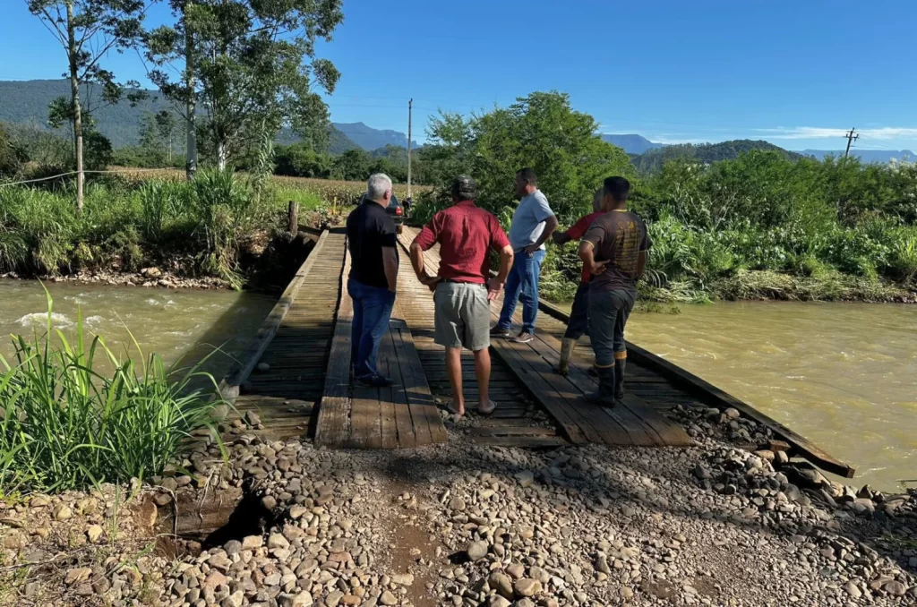 Estragos da chuva forte em Timbé do Sul