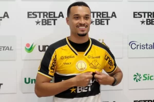 Criciúma apresenta o meia Luiz Henrique