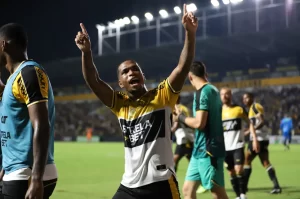 Criciúma enfrenta o Operário-MS na Copa do Brasil