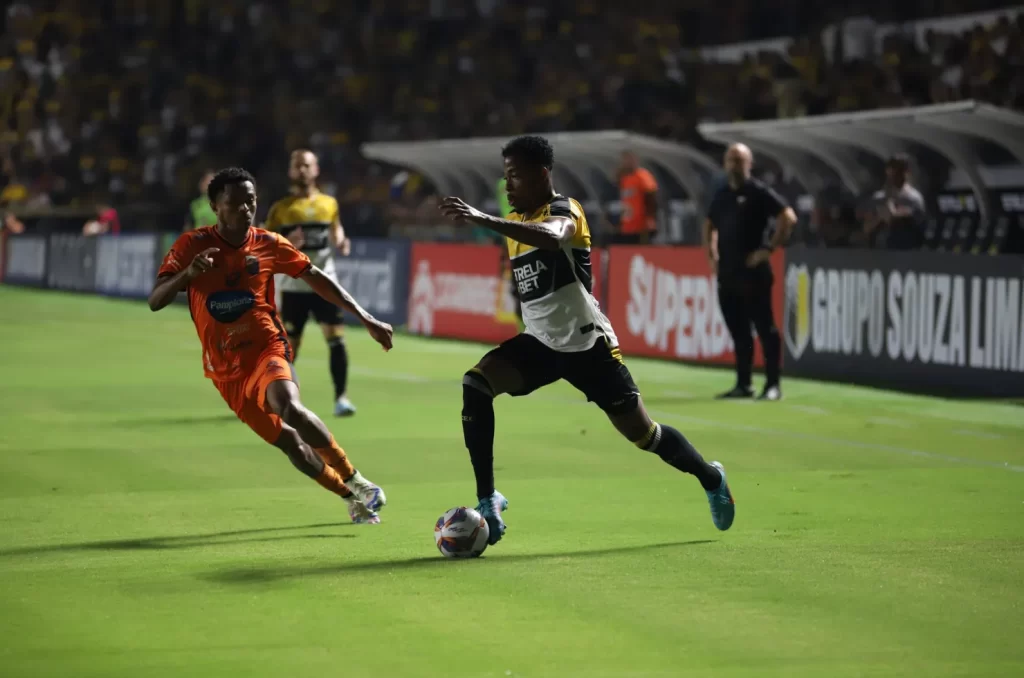 Jogo entre Criciúma e Santa Catarina pelo Catarinense 2025