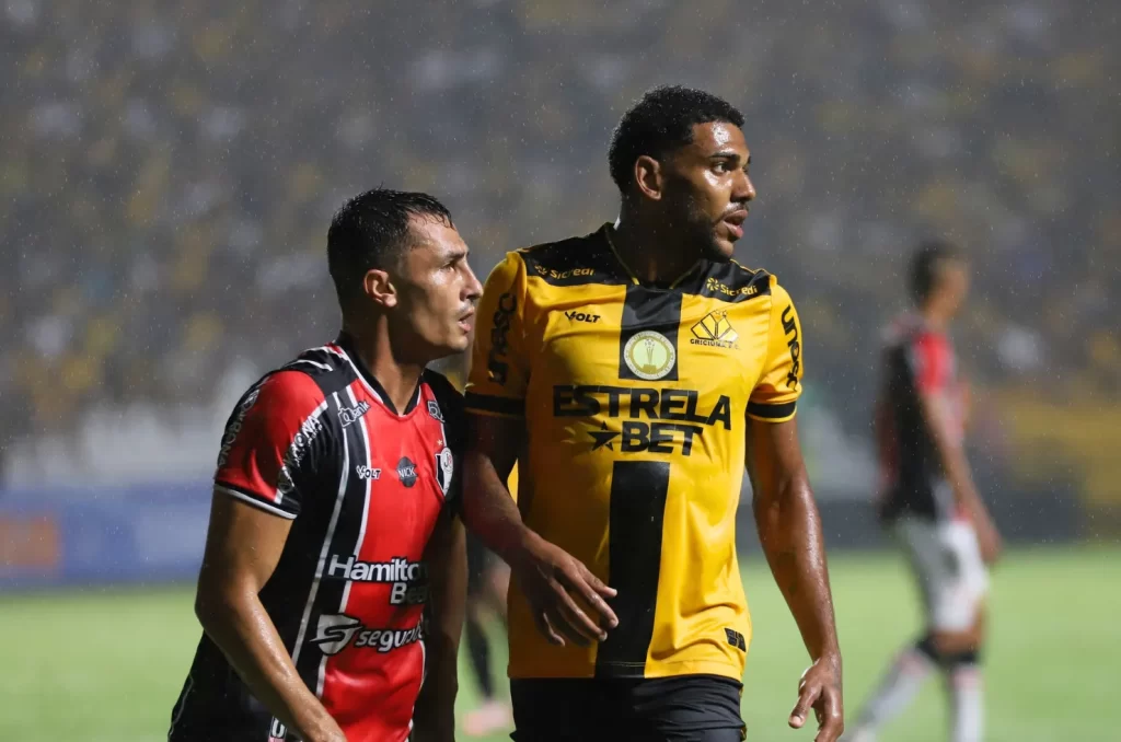 Imagem de uma partida entre Criciúma e Joinville pelo Catarinense 2025
