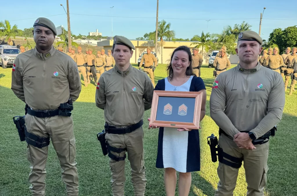 Comemoração dos 30 anos do 9º BPM com homenagens e promoções em solenidade realizada em Criciúma