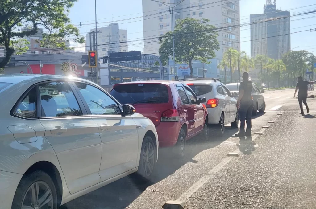 Engavetamento no Centro de Criciúma