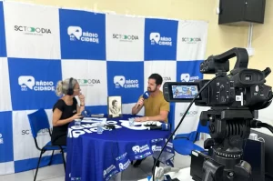 Escola de Içara recebe ação inclusiva e cultural