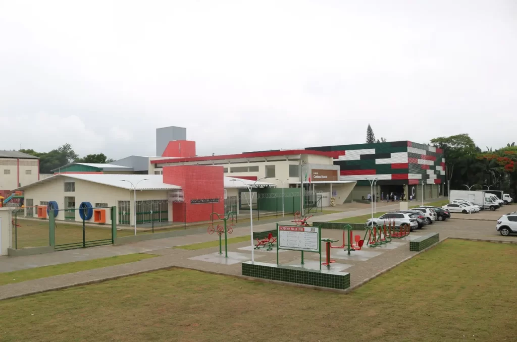 Escolas estão sem ares-condicionados em Criciúma