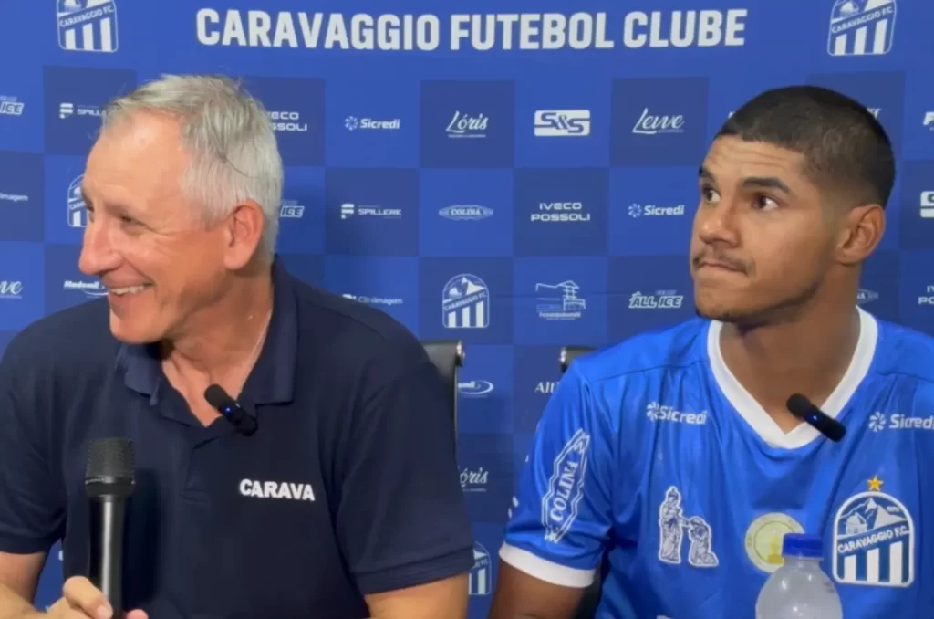 Coletiva do técnico Luís Carlos Cruz e do zagueiro Pavani, após a vitória contra o Criciúma