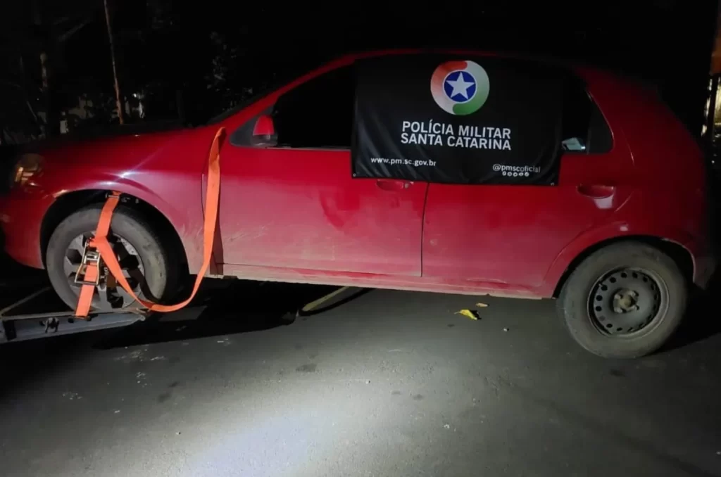 Veículo utlizado no furto de fios em Criciúma