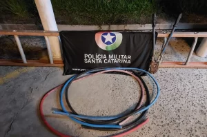 Homem é preso furtando fios em Criciúma