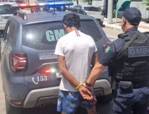 Homem é preso por agredir servidora municipal em BC