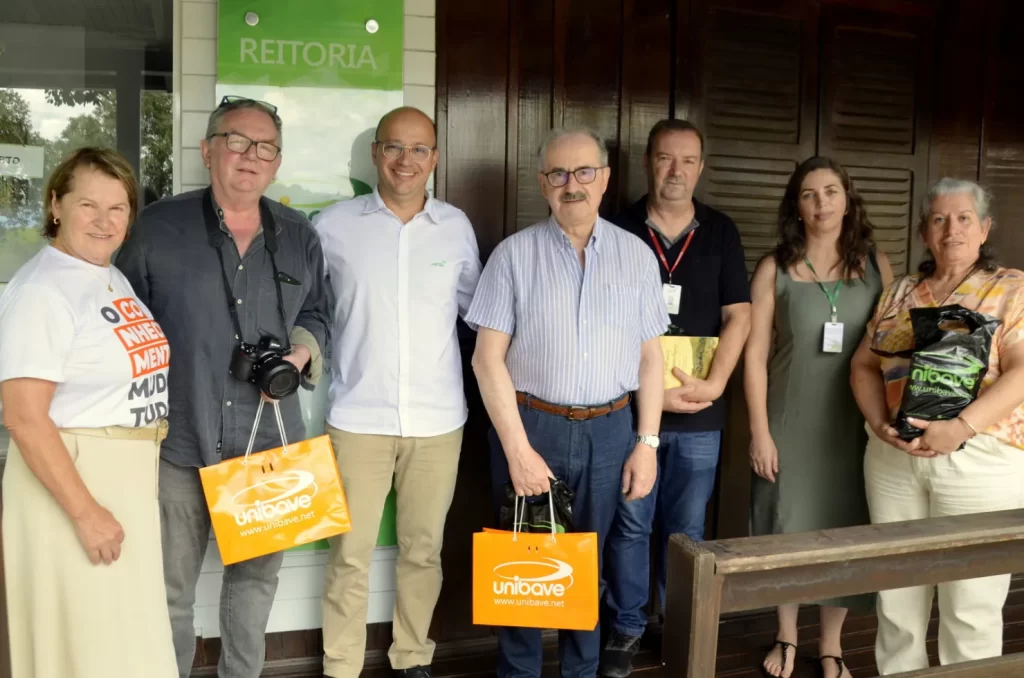 Italianos do Vêneto visitam Unibave e Museu ao Ar Livre em Orleans para estreitar laços culturais e fortalecer o turismo de raiz