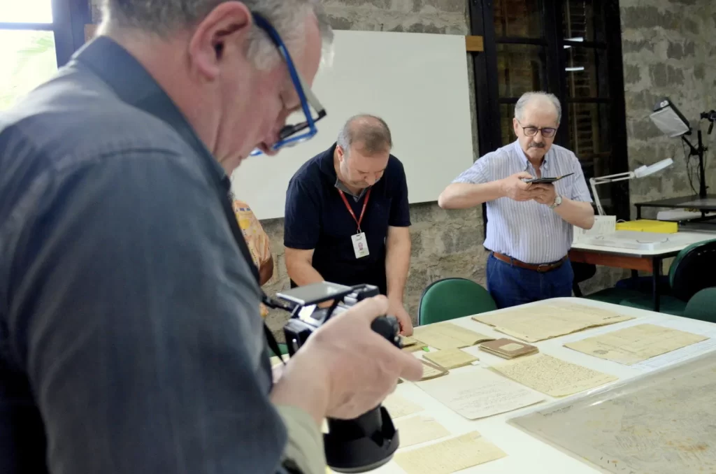 Italianos do Vêneto visitam Unibave e Museu ao Ar Livre em Orleans para estreitar laços culturais e fortalecer o turismo de raiz