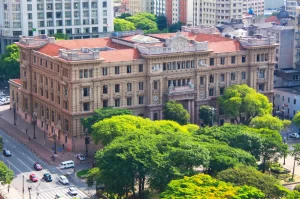 Juízes do TJ-SP ganham mais que ministros do STF