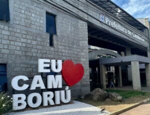 MP investiga secretário por assédio em Camboriú
