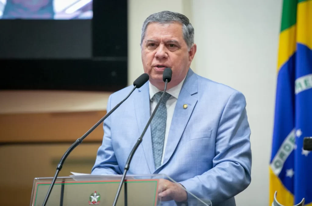 Mario Motta satisfeito com respeito dentro do PSD