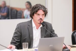 Marquito critica falta de plano para saneamento em SC